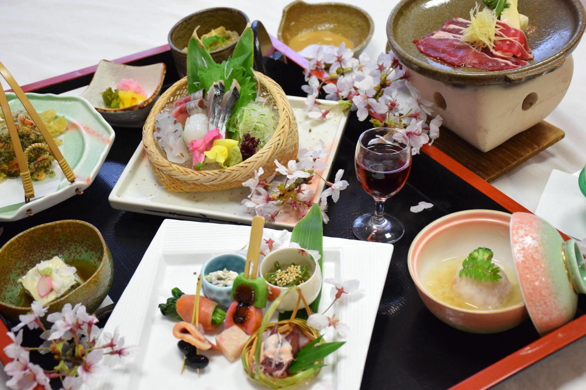 Hotel Daisen Shirogane Екстер'єр фото
